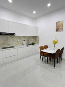 NGAY CẦU THỊ NGHÈ